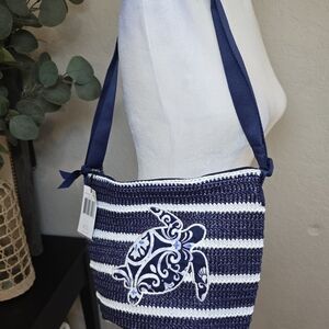 Vera Bradley Turtle Dream Straw Bucket Crossbody Steel Blue Medallion Print